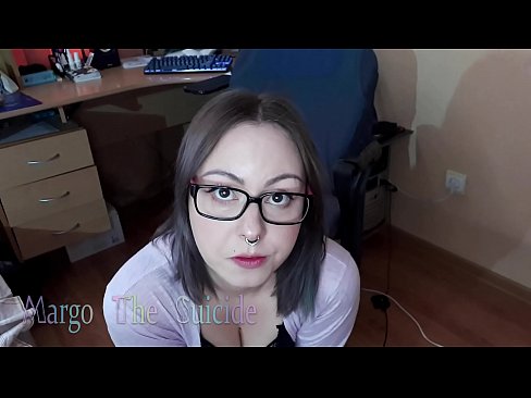❤️ Sexig tjej med glasögon suger Dildo djupt på kamera ️❌ Super porr at porn sv.creditme.top ❌❤